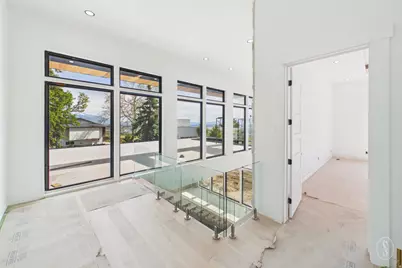 422 N Castor Ln E, Salt Lake City, UT 84103 - Photo 11
