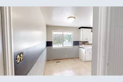 831 E Canyon Rd, Spanish Fork, UT 84660 - Photo 5