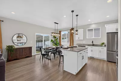 2789 E Clarkstone Dr, Eagle Mountain, UT 84005 - Photo 9