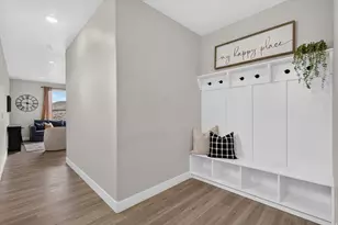2789 E Clarkstone Dr, Eagle Mountain, UT 84005 - Photo 3