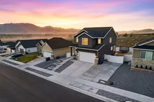 2789 E Clarkstone Dr, Eagle Mountain, UT 84005 - Photo 41