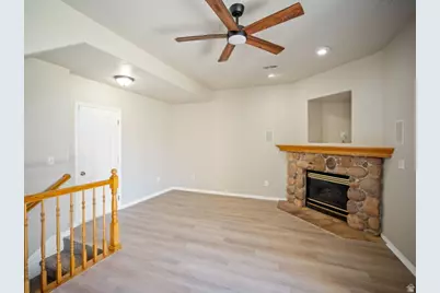 1602 W Rockbridge Dr S, Layton, UT 84041 - Photo 3