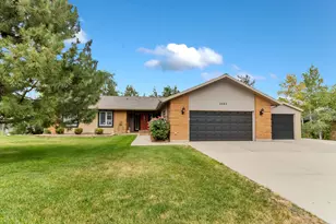 2863 E Fallentine Rd, Sandy, UT 84093 - Photo 1