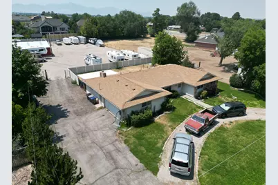 10456 S 3010 W, South Jordan, UT 84095 - Photo 3