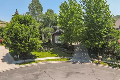 1146 E Woodbriar Cir S, North Salt Lake, UT 84054 - Photo 33