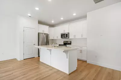 4235 W Anasazi Park Ct, Riverton, UT 84096 - Photo 3