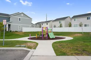 4235 W Anasazi Park Ct, Riverton, UT 84096 - Photo 23