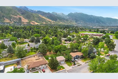 7679 S Brighton Way E, Salt Lake City, UT 84121 - Photo 35