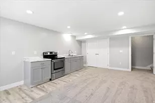 2973 W Red Sand Rd, West Haven, UT 84401 - Photo 17
