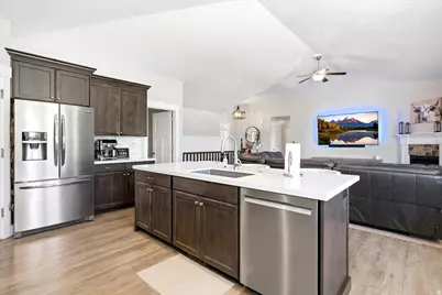 2973 W Red Sand Rd, West Haven, UT 84401 - Photo 11