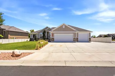 2973 W Red Sand Rd, West Haven, UT 84401 - Photo 5
