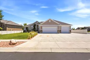 2973 W Red Sand Rd, West Haven, UT 84401 - Photo 5