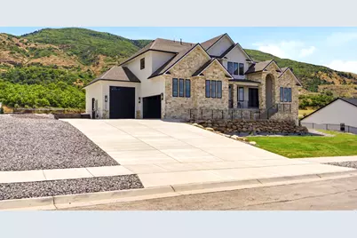 1056 N Wizard Hts, Kaysville, UT 84037 - Photo 3