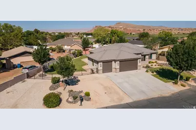 1576 Evergreen Dr, Saint George, UT 84790 - Photo 1