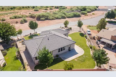 1576 Evergreen Dr, Saint George, UT 84790 - Photo 3