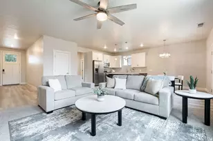 1576 Evergreen Dr, Saint George, UT 84790 - Photo 9