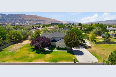 271 W Golden Harvest Rd, Draper, UT 84020 - Photo 55