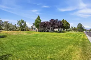 271 W Golden Harvest Rd, Draper, UT 84020 - Photo 3