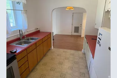 350 W Main St, Emery, UT 84522 - Photo 9
