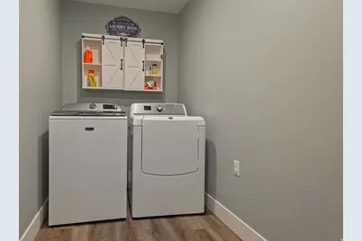 787 W 2000 N, West Bountiful, UT 84087 - Photo 33