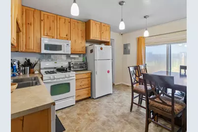 3296 Ogden Ave, Ogden, UT 84401 - Photo 7