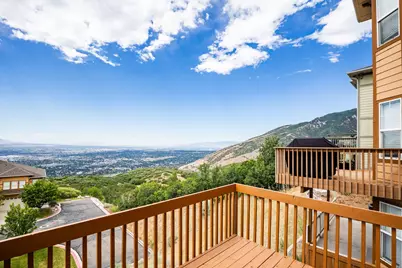 2011 E Stoneleigh Dr, Draper, UT 84020 - Photo 3