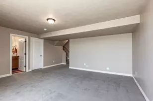 2011 E Stoneleigh Dr, Draper, UT 84020 - Photo 19