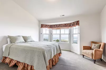 2011 E Stoneleigh Dr, Draper, UT 84020 - Photo 7