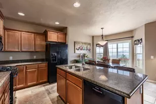 2011 E Stoneleigh Dr, Draper, UT 84020 - Photo 11