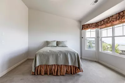 2011 E Stoneleigh Dr, Draper, UT 84020 - Photo 13