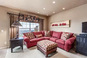 2011 E Stoneleigh Dr, Draper, UT 84020 - Photo 5