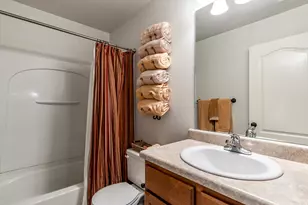 2011 E Stoneleigh Dr, Draper, UT 84020 - Photo 21
