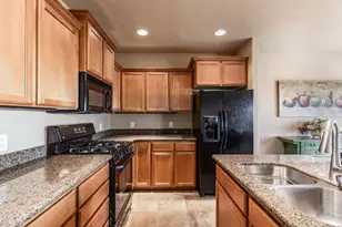 2011 E Stoneleigh Dr, Draper, UT 84020 - Photo 11