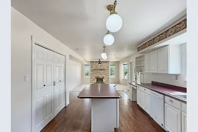 190 E 600 N, Ferron, UT 84523 - Photo 5