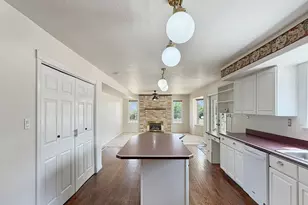 190 E 600 N, Ferron, UT 84523 - Photo 5