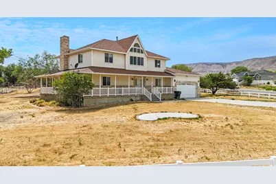 190 E 600 N, Ferron, UT 84523 - Photo 1