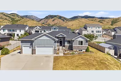 390 S Coyote Ridge Dr E, Smithfield, UT 84335 - Photo 27