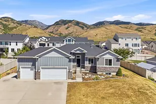 390 S Coyote Ridge Dr E, Smithfield, UT 84335 - Photo 27