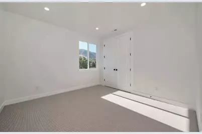 461 W Summerhill Ln W, Centerville, UT 84014 - Photo 33