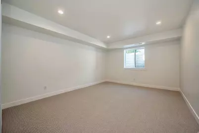 461 W Summerhill Ln W, Centerville, UT 84014 - Photo 37
