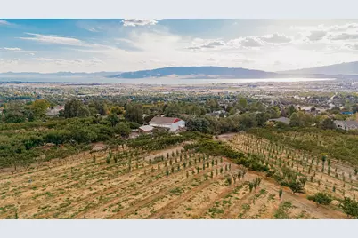 1525 E 200 S, Pleasant Grove, UT 84062 - Photo 9