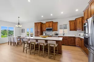 6698 S Hidden Ml Cv, Cottonwood Heights, UT 84121 - Photo 15