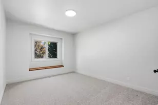 6698 S Hidden Ml Cv, Cottonwood Heights, UT 84121 - Photo 23