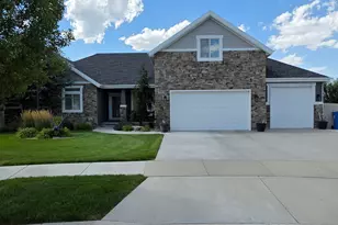6984 W Boulder Ridge Cir, Herriman, UT 84096 - Photo 3