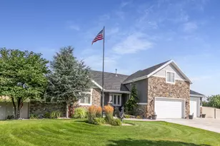 6984 W Boulder Ridge Cir, Herriman, UT 84096 - Photo 3