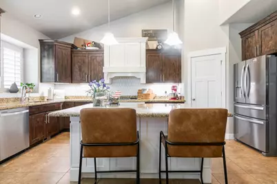 6984 W Boulder Ridge Cir, Herriman, UT 84096 - Photo 9