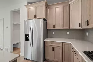 4896 S Snarr Haven Ct W, Taylorsville, UT 84129 - Photo 9