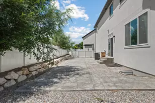 4896 S Snarr Haven Ct W, Taylorsville, UT 84129 - Photo 31