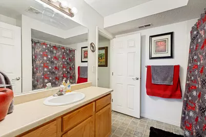721 W Fairway Dr, Sandy, UT 84070 - Photo 9
