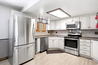 241 N Polk Ave, Ogden, UT 84404 - Photo 17